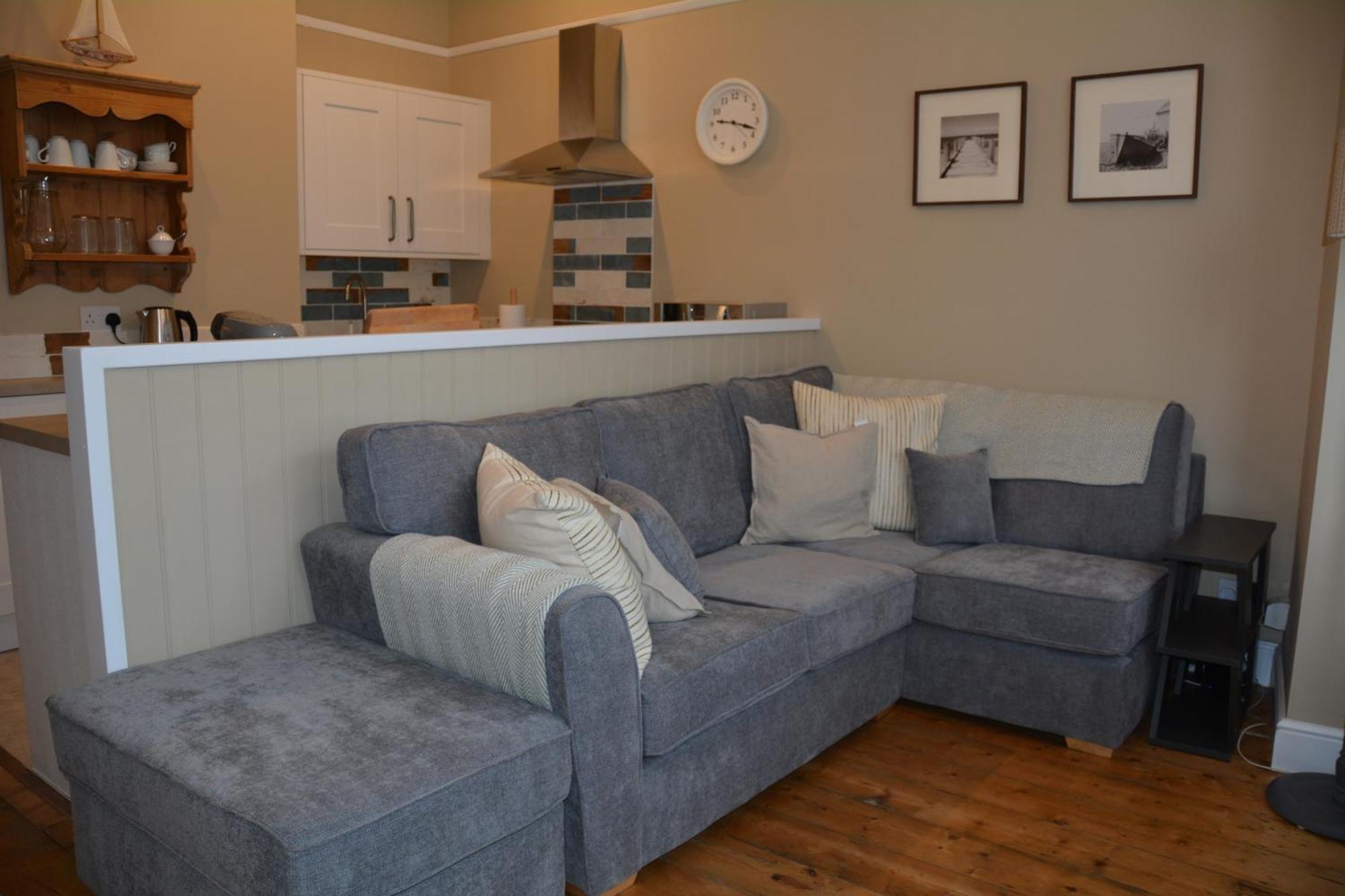 The Fabulous Number Two Apartment A Cosy Coastal Getaway Кромер Экстерьер фото